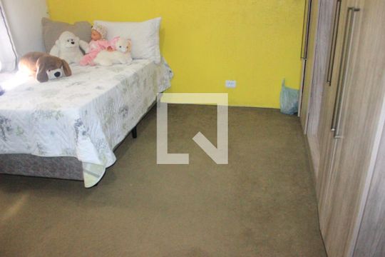 Quarto de casa à venda com 4 quartos, 360m² em Vila Galvão, Guarulhos