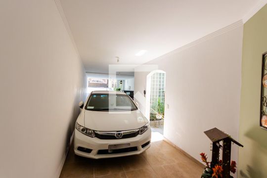Garagem de casa à venda com 3 quartos, 412m² em Vila Curuca, Santo André