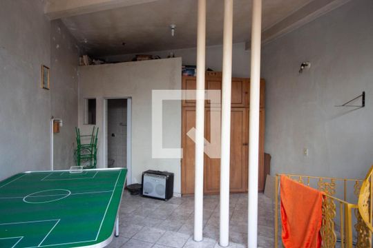 Quarto de Serviço de casa à venda com 2 quartos, 200m² em Jardim Liderança, São Paulo