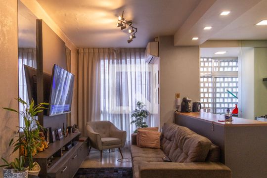 Apartamento à venda com 2 quartos, 68m² em Partenon, Porto Alegre