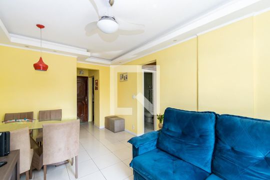Sala de apartamento à venda com 2 quartos, 69m² em Olaria, Rio de Janeiro