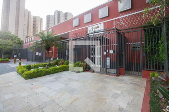 Fachada de casa de condomínio à venda com 3 quartos, 127m² em Jardim São Luís, São Paulo
