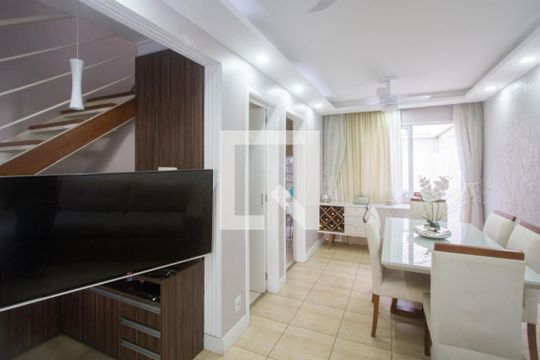 Sala de casa de condomínio à venda com 3 quartos, 127m² em Jardim São Luís, São Paulo