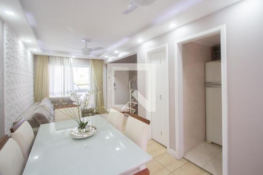 Sala de casa de condomínio à venda com 3 quartos, 127m² em Jardim São Luís, São Paulo