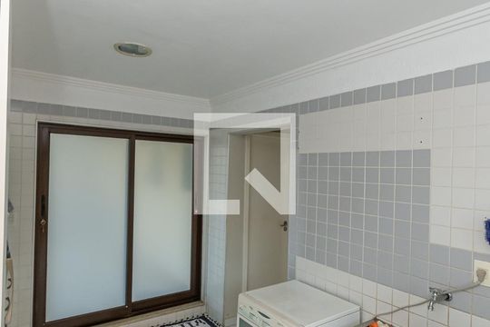 Área de Serviço de casa de condomínio à venda com 4 quartos, 520m² em Loteamento Alphaville Campinas, Campinas
