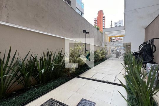 Área comum de kitnet/studio à venda com 1 quarto, 28m² em Pinheiros, São Paulo