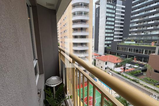 Sacada de kitnet/studio à venda com 1 quarto, 28m² em Pinheiros, São Paulo