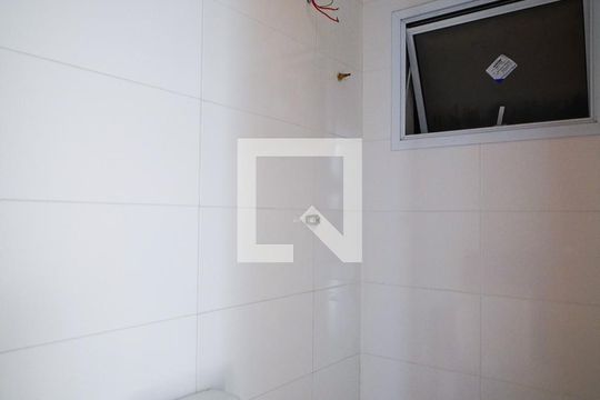 Banheiro de apartamento para alugar com 2 quartos, 59m² em Vila Domingues, Votorantim