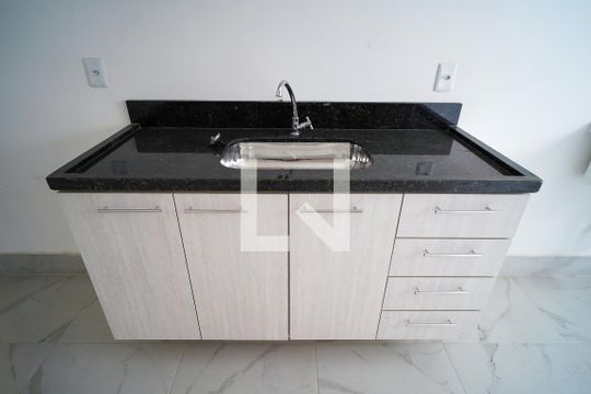 Cozinha de apartamento para alugar com 2 quartos, 59m² em Vila Guilherme, Votorantim