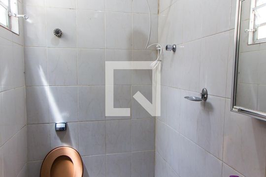 Banheiro da Suíte de casa à venda com 7 quartos, 200m² em Vila Nelson, São Paulo
