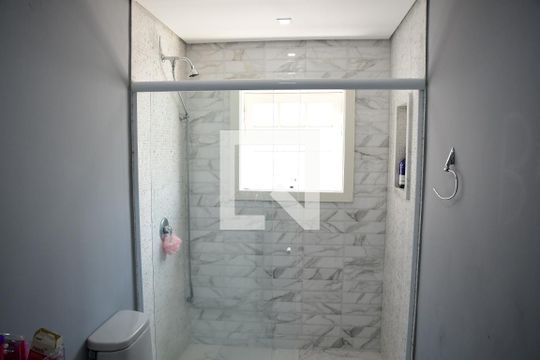 Banheiro suíte 4 de casa para alugar com 4 quartos, 699m² em Granja Viana, Cotia