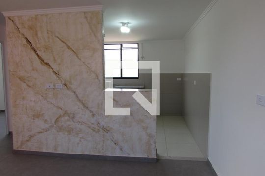 Sala de apartamento para alugar com 2 quartos, 48m² em Conjunto Promorar Raposo Tavares, São Paulo