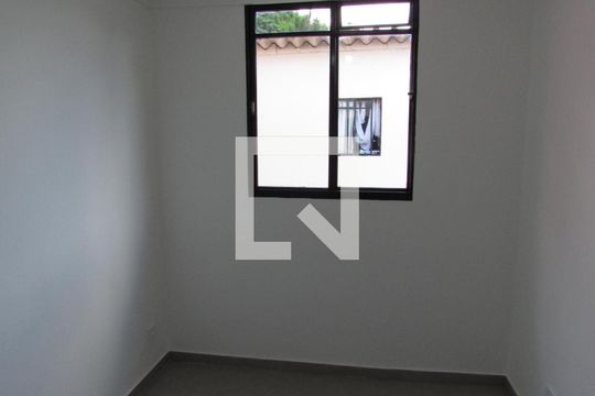 Quarto 2 de apartamento para alugar com 2 quartos, 48m² em Conjunto Promorar Raposo Tavares, São Paulo