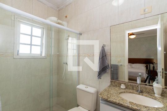 Banheiro da Suíte de casa de condomínio à venda com 3 quartos, 175m² em Vila Silveira, Guarulhos
