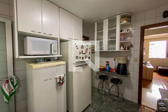 Cozinha de apartamento à venda com 4 quartos, 175m² em Santo Agostinho, Belo Horizonte