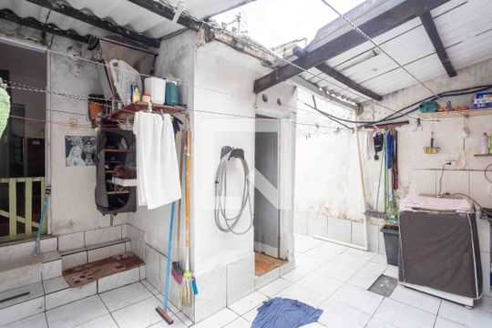 Área de Serviço de casa à venda com 3 quartos, 163m² em Casa Grande, Diadema
