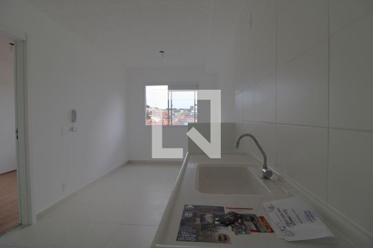 Cozinha de apartamento à venda com 1 quarto, 27m² em Jardim Itacolomi, São Paulo