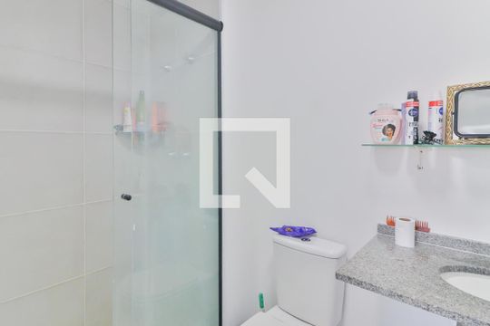 Banheiro Social de apartamento à venda com 2 quartos, 57m² em Ferreira, São Paulo
