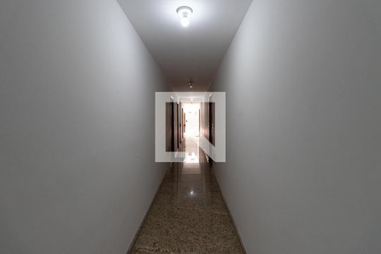 Corredor de apartamento para alugar com 1 quarto, 35m² em Parada Inglesa, São Paulo