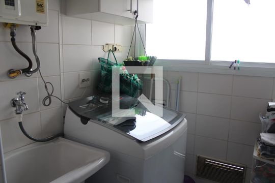 Área de Serviço de apartamento para alugar com 2 quartos, 60m² em Vila Romana, São Paulo