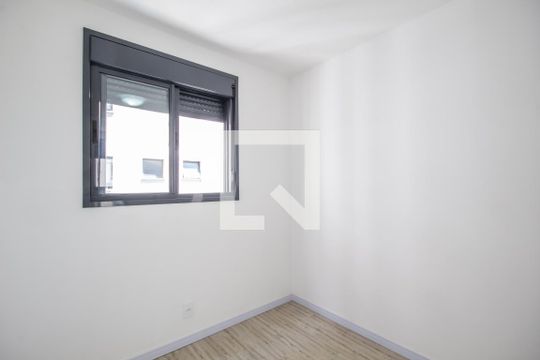 Quarto 2 de apartamento para alugar com 2 quartos, 53m² em Industrial Centro, Osasco