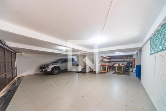 Garagem de casa à venda com 6 quartos, 391m² em Jardim Bela Vista, Santo André
