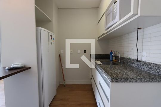 Cozinha de apartamento para alugar com 1 quarto, 32m² em Centro Histórico de São Paulo, São Paulo