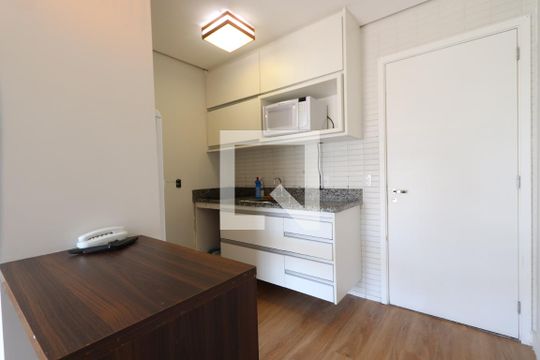 Cozinha de apartamento para alugar com 1 quarto, 32m² em Centro Histórico de São Paulo, São Paulo