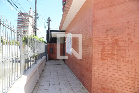 Quintal de casa para alugar com 3 quartos, 90m² em Vila Caiçara, Praia Grande