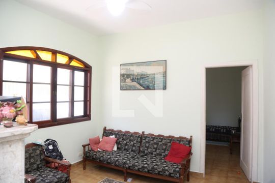 Casa para alugar com 3 quartos, 90m² em Vila Caiçara, Praia Grande