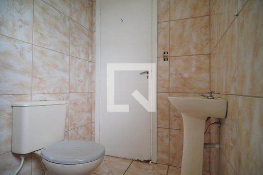 Banheiro de apartamento à venda com 1 quarto, 57m² em Santos Dumont, São Leopoldo
