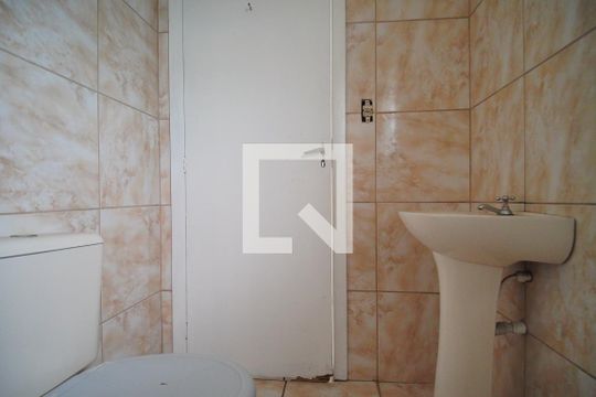 Banheiro de apartamento à venda com 1 quarto, 57m² em Santos Dumont, São Leopoldo