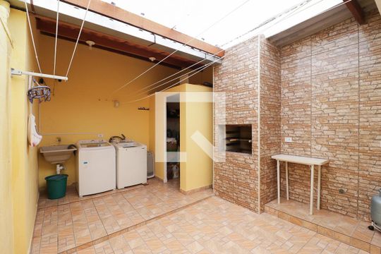 Área de Serviço e Churrasqueira de casa à venda com 2 quartos, 180m² em Imirim, São Paulo
