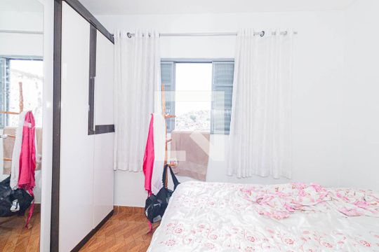 Quarto 2 de casa para alugar com 2 quartos, 172m² em Jardim Peri, São Paulo