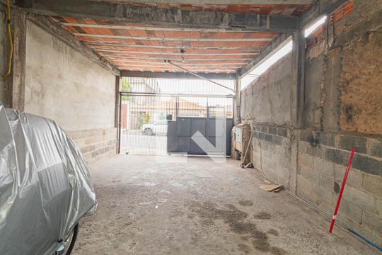 Garagem de casa para alugar com 2 quartos, 172m² em Jardim Peri, São Paulo