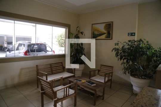 Hall de entrada de apartamento à venda com 2 quartos, 62m² em Chacara Nossa Senhora Aparecida, São Paulo