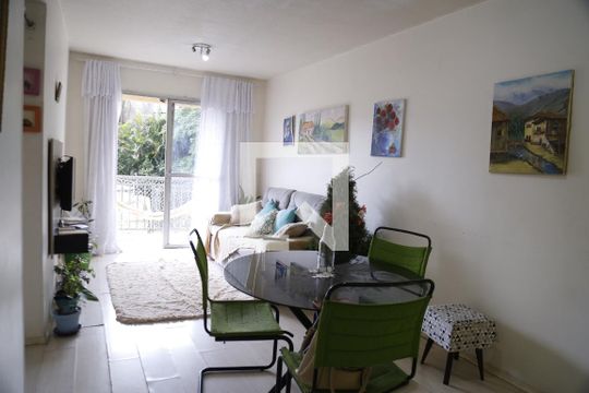Apartamento à venda com 2 quartos, 62m² em Chacara Nossa Senhora Aparecida, São Paulo