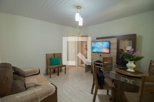 Sala de casa à venda com 3 quartos, 190m² em Vila Gustavo, São Paulo