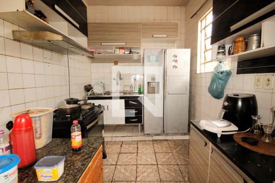 Cozinha de casa à venda com 5 quartos, 420m² em São Geraldo, Belo Horizonte