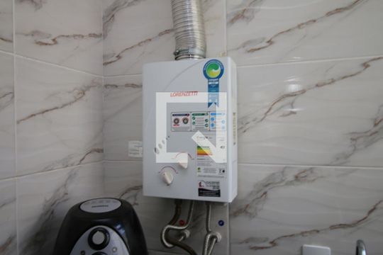 Área de Serviço de apartamento para alugar com 2 quartos, 42m² em Braz de Pina, Rio de Janeiro