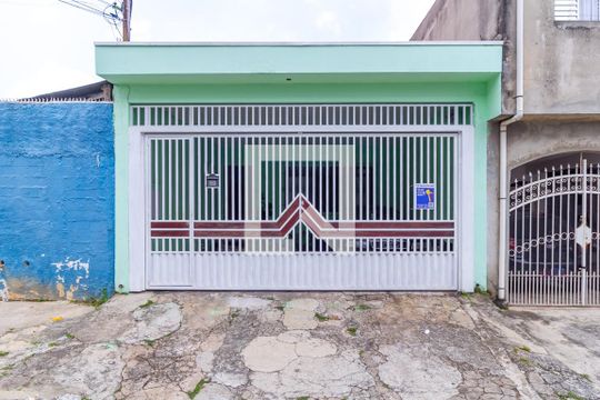 Fachada de casa à venda com 2 quartos, 138m² em Jardim Tietê, São Paulo