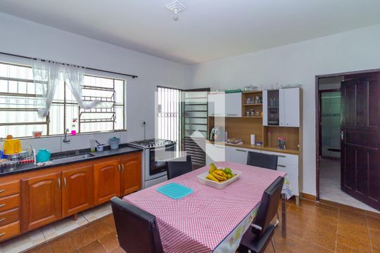 Cozinha de casa à venda com 2 quartos, 138m² em Jardim Tietê, São Paulo