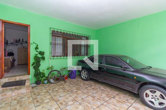 Garagem de casa à venda com 2 quartos, 138m² em Jardim Tietê, São Paulo