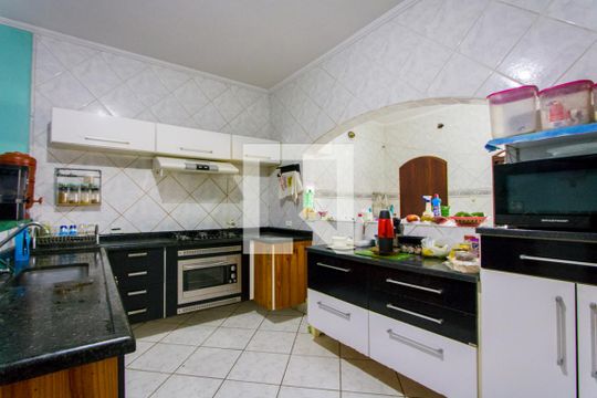 Cozinha de casa à venda com 4 quartos, 300m² em Vila Pires, Santo André