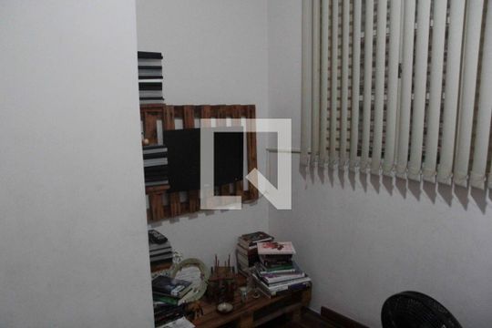 quarto 01 de casa à venda com 3 quartos, 157m² em Planalto, Belo Horizonte