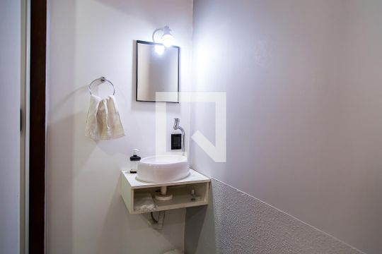 Lavabo de casa para alugar com 1 quarto, 48m² em Vila Santa Catarina, São Paulo