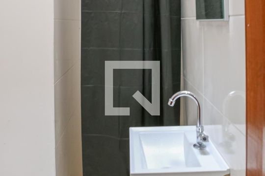 Banheiro da Suíte de kitnet/studio para alugar com 1 quarto, 20m² em Lapa, São Paulo