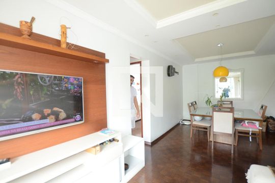 Sala de apartamento para alugar com 2 quartos, 65m² em Campinho, Rio de Janeiro