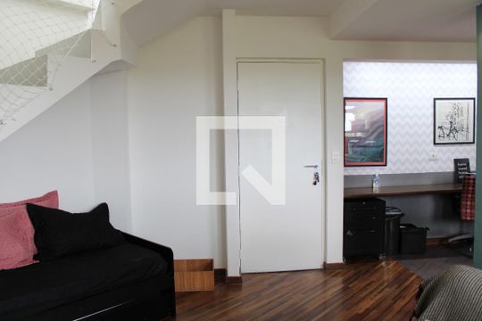Sala/Escritório de apartamento à venda com 2 quartos, 130m² em Jardim Olympia, São Paulo