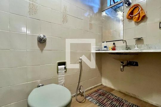 banheiro de apartamento à venda com 4 quartos, 280m² em São Lucas, Belo Horizonte